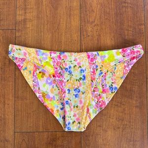 Skatie Cheryl bottoms Mallorca- size Medium